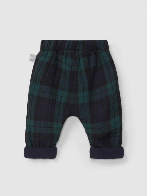 Check pull-up pants Check pull-up pants