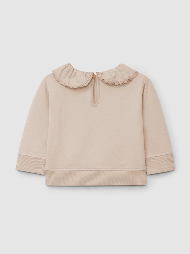 Plush sweatshirt with ruffled embroidered collar Plush sweatshirt with ruffled embroidered collar