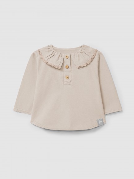 Longsleeve in organic cotton with ruffled embroidered collar