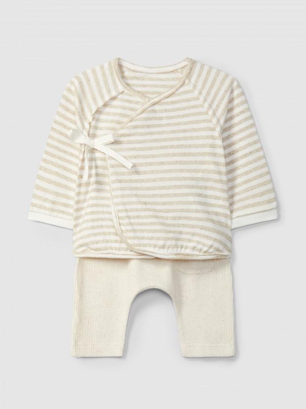 Two-piece set stripes and waffle weave Two-piece set stripes and waffle weave