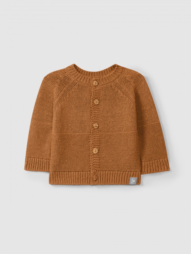 Knitted cardigan round neckline