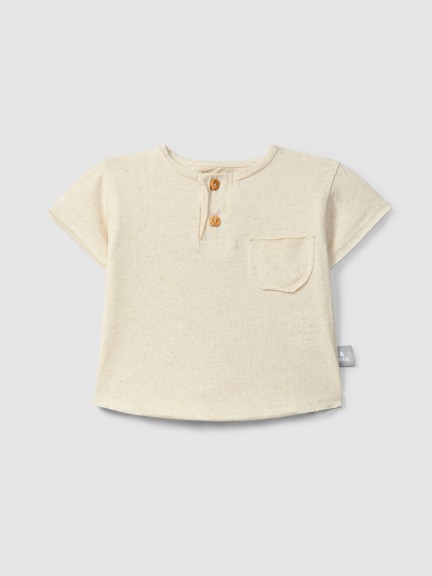 T-shirt with pocket