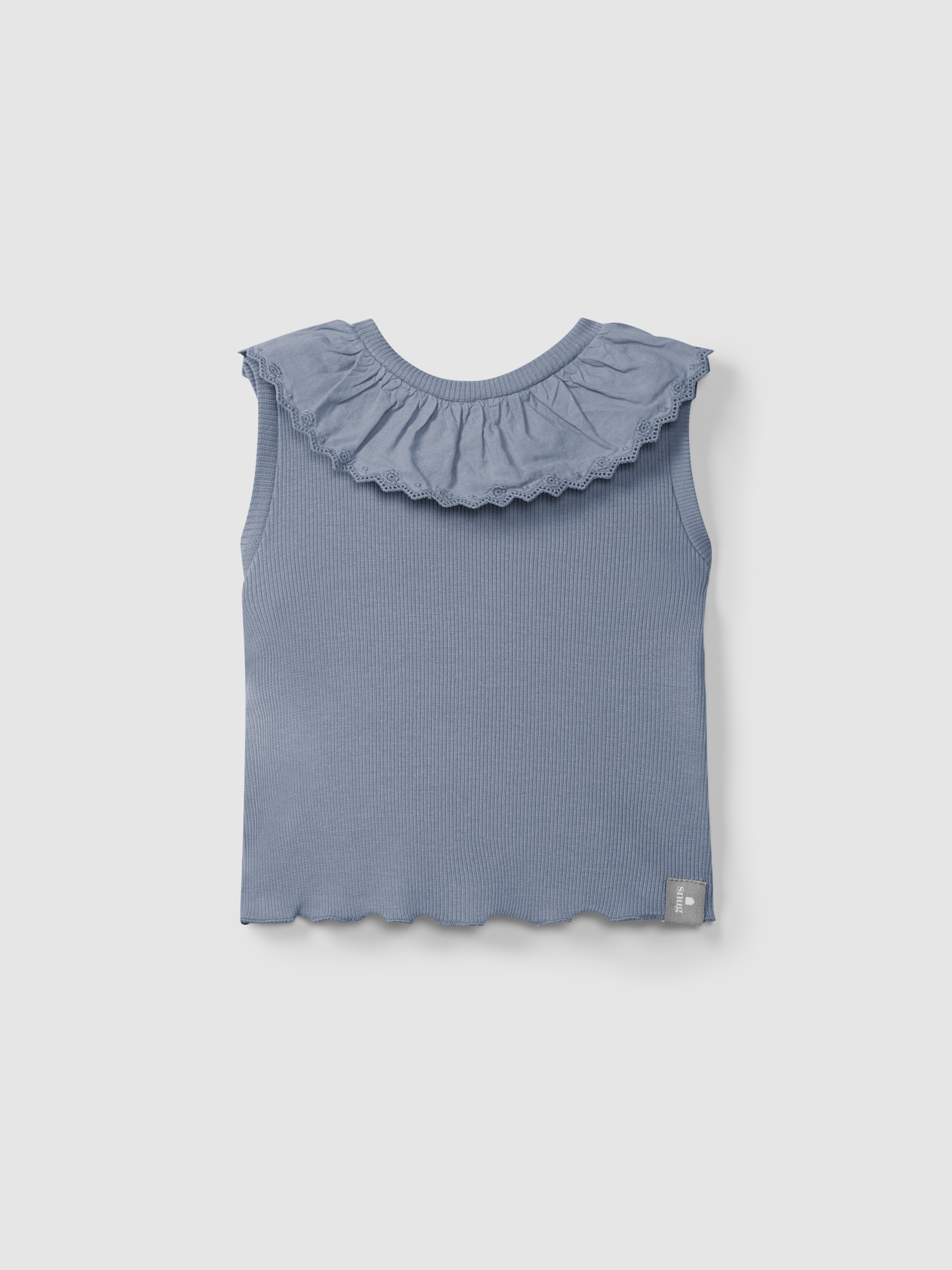 Singlet in ribbed jersey with English embroidery collar