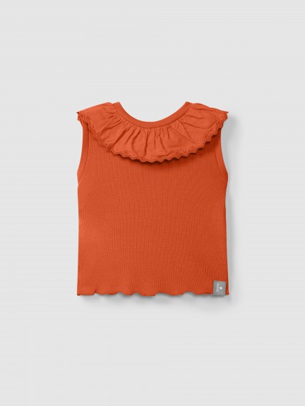 Singlet in ribbed jersey with English embroidery collar Singlet in ribbed jersey with English embroidery collar