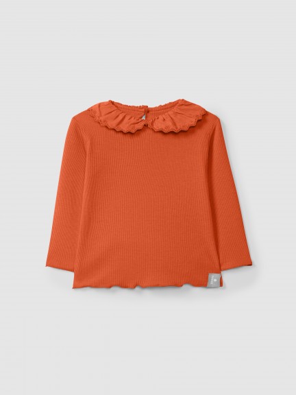 Longsleeve in ribbed jersey with English embroidery collar