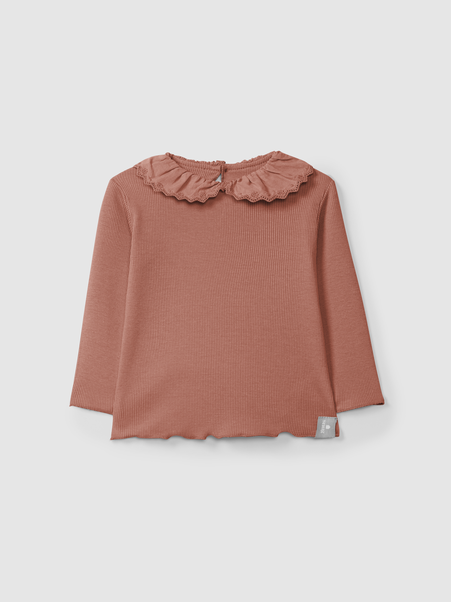 Longsleeve in ribbed jersey with English embroidery collar