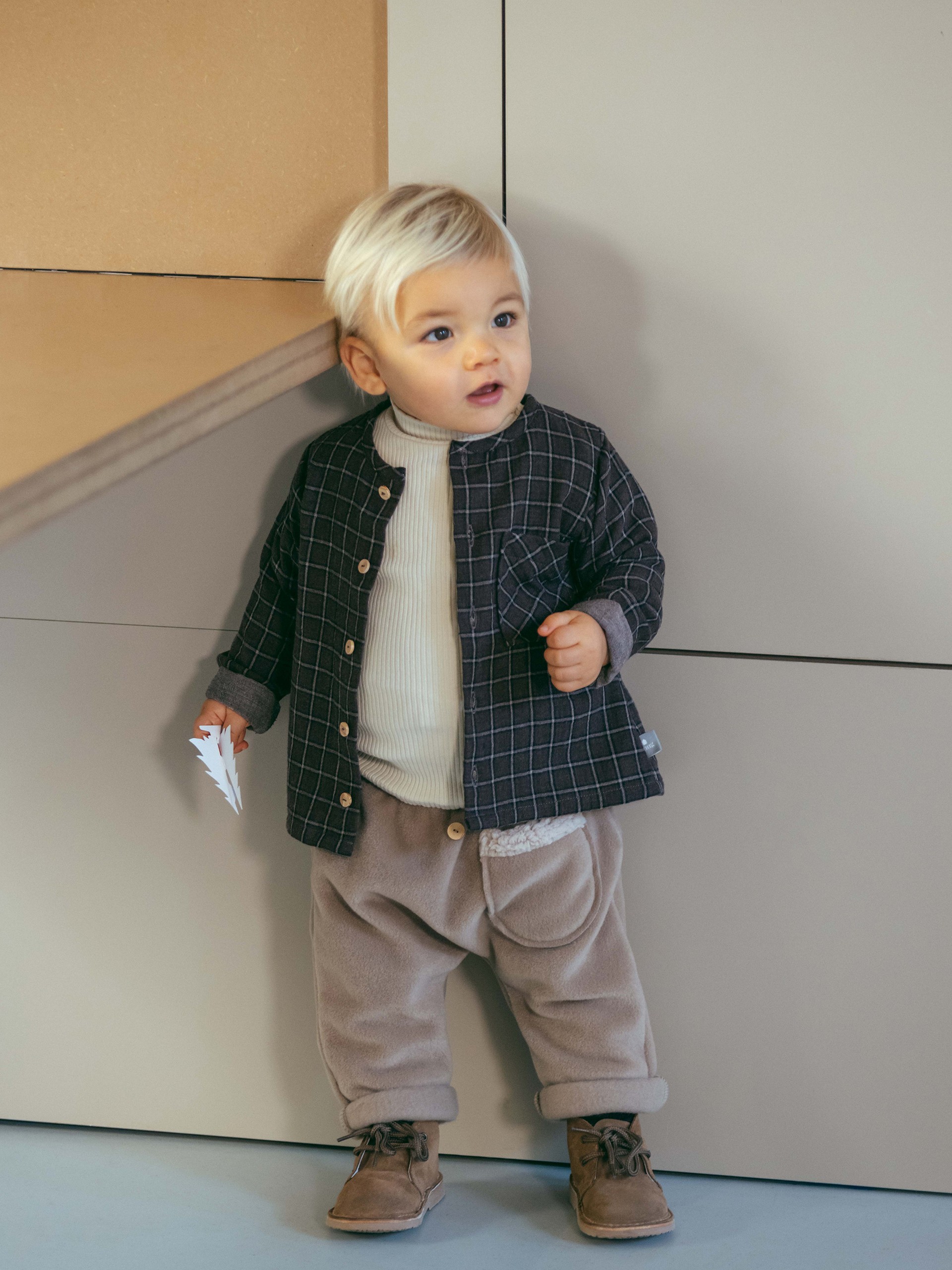 Fleece pull-up pants with pocket