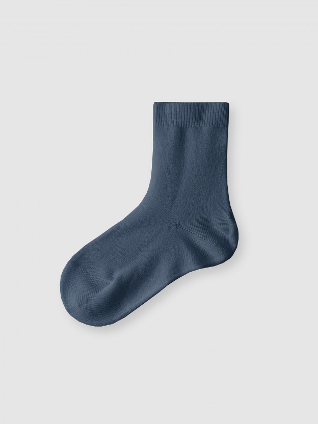 Plain stitch basic short socks Cndor
