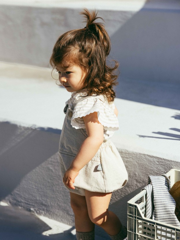 Organic style shortie with pocket