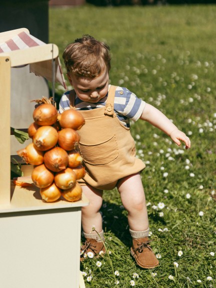 Plush shortie with pocket