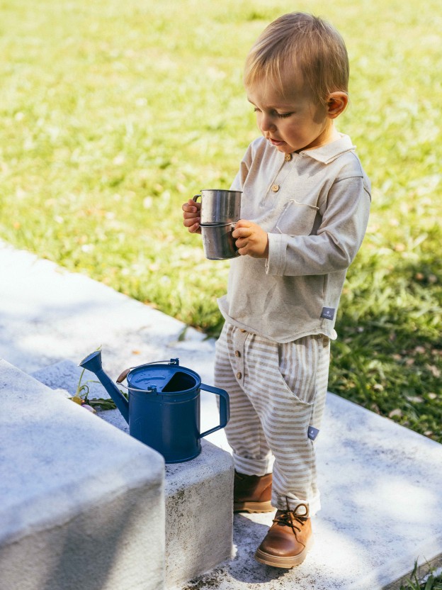 Pull-up striped pants