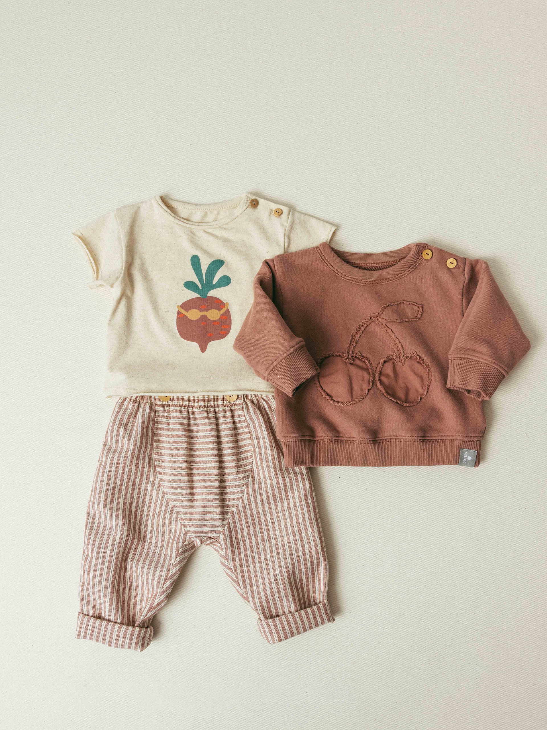 Pull-up pants in striped fabric