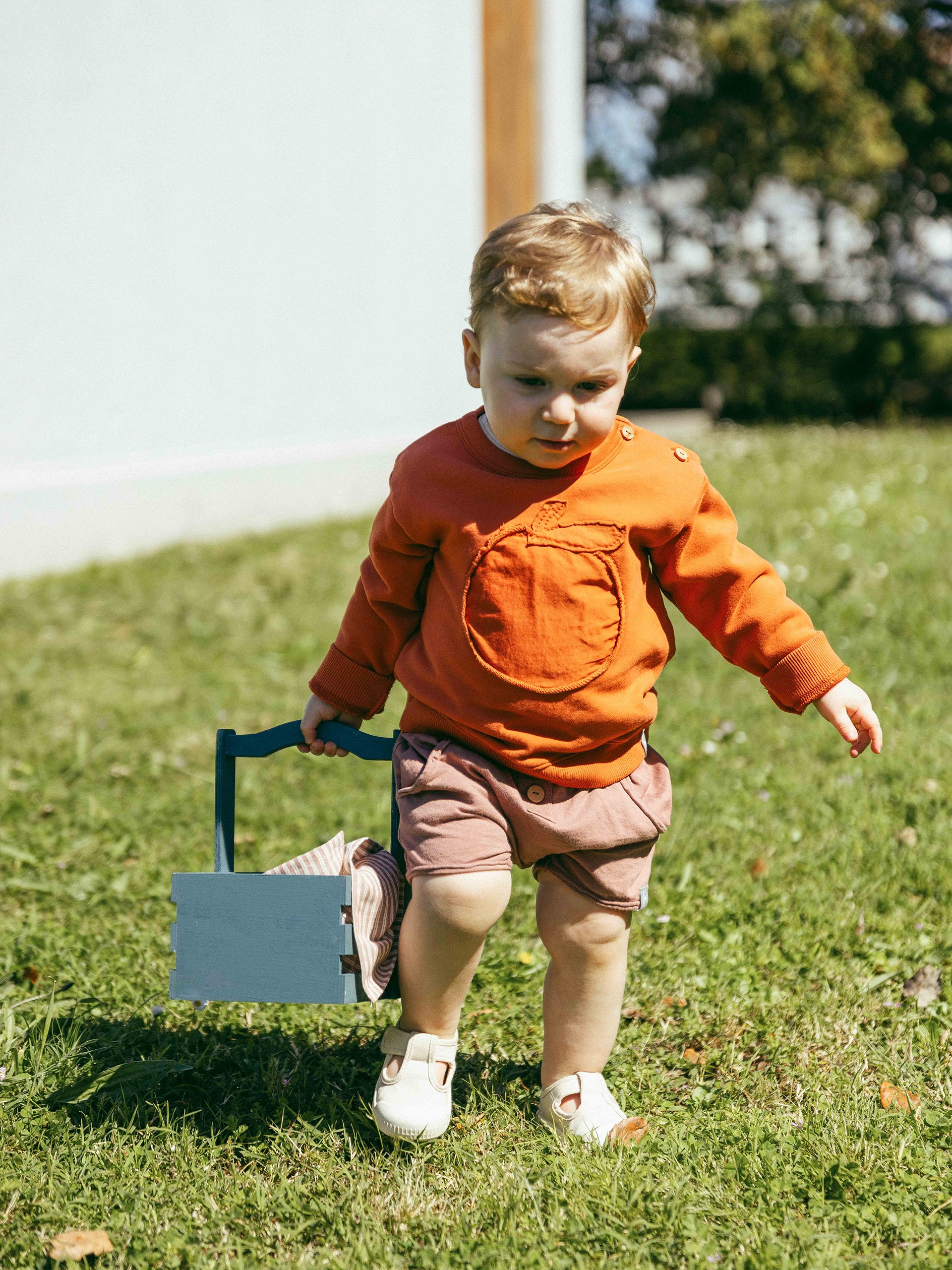 Plush sweatshirt with embroidery