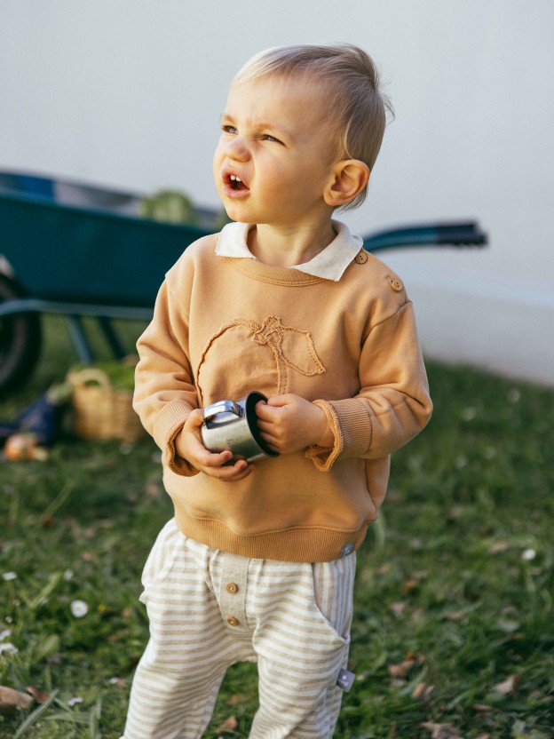 Plush sweatshirt with embroidery