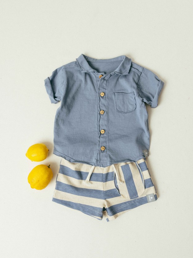 Pull-up shorts striped with pocket
