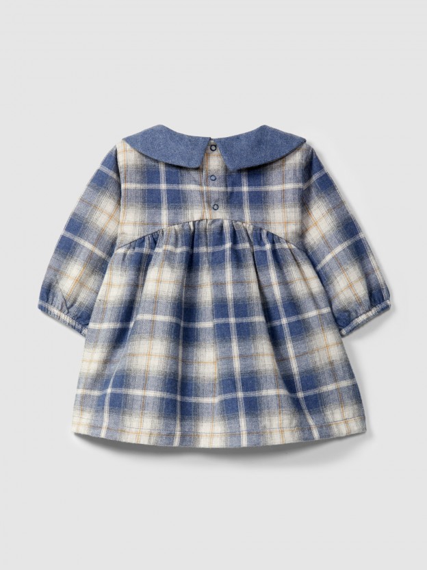 Check dress with embroidered detail on the collar Check dress with embroidered detail on the collar