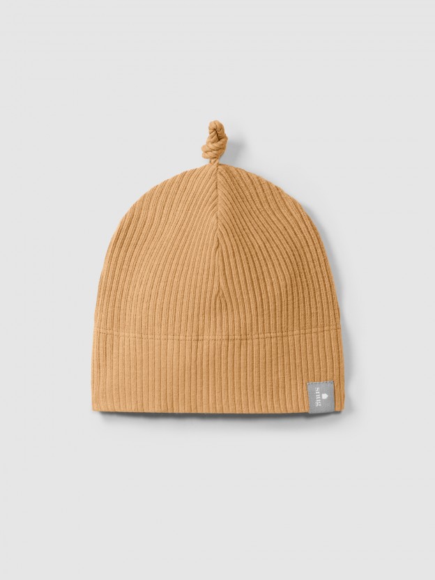 Ribbed jersey beanie with knot Ribbed jersey beanie with knot