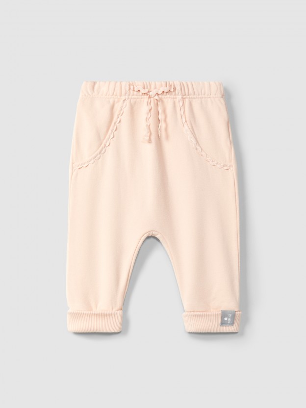 Plush pull-up pants with rickrack detail