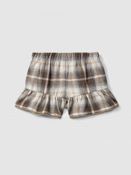 Pull-up check shorts with ruffle Pull-up check shorts with ruffle