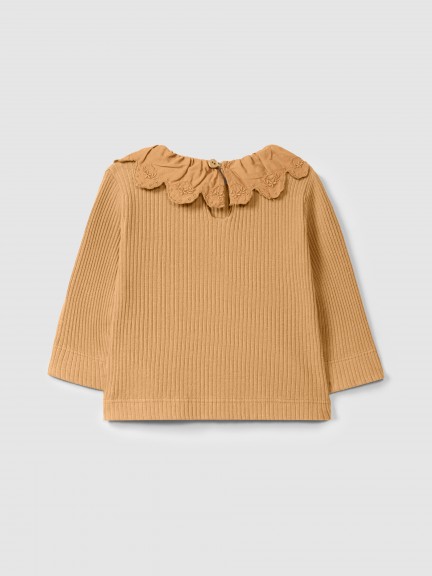 Longsleeve in ribbed jersey with English embroidery collar Longsleeve in ribbed jersey with English embroidery collar