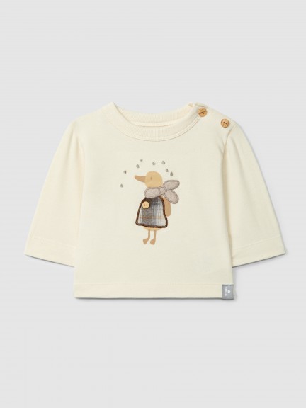 Printed longsleeve with fabric appliqué Printed longsleeve with fabric appliqué