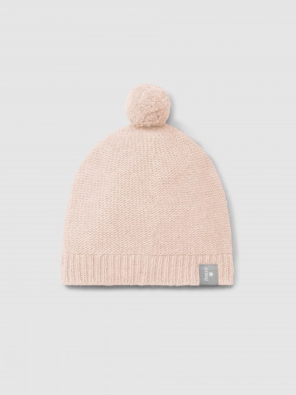 Knitted beanie with pom-pom Knitted beanie with pom-pom
