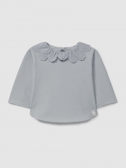 Organic cotton longsleeve with ruffled English embroidery collar