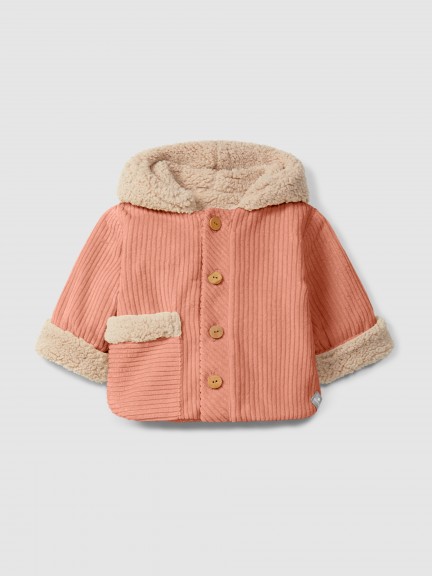 Chaqueta con capucha en terciopelo acanalado con bolsillo Chaqueta con capucha en terciopelo acanalado con bolsillo