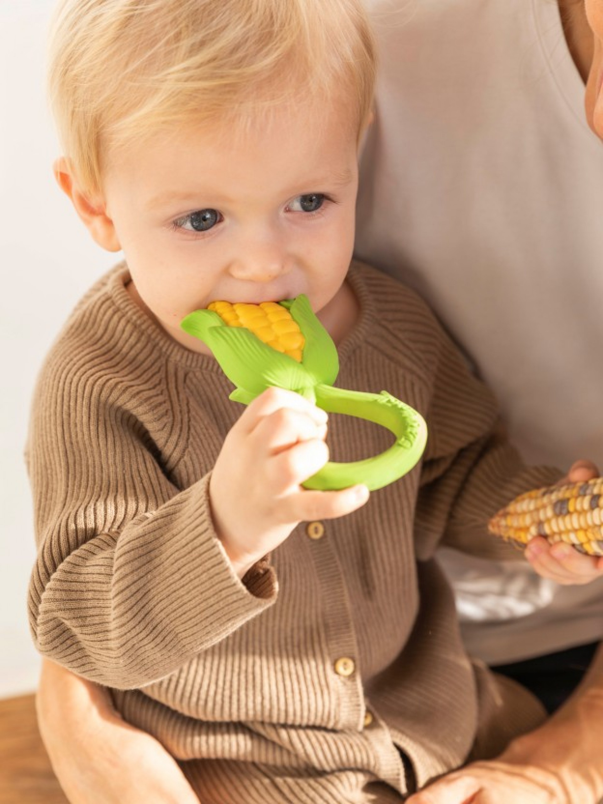 Corn Rattle Toy Oli&Carol