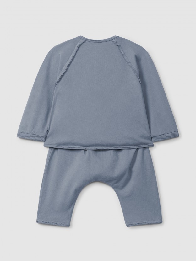Conjunto de duas peças em malha lisa Conjunto de duas peças em malha lisa
