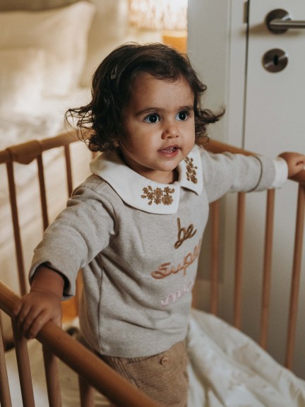 Cotton longsleeve with "be super nice" embroidery