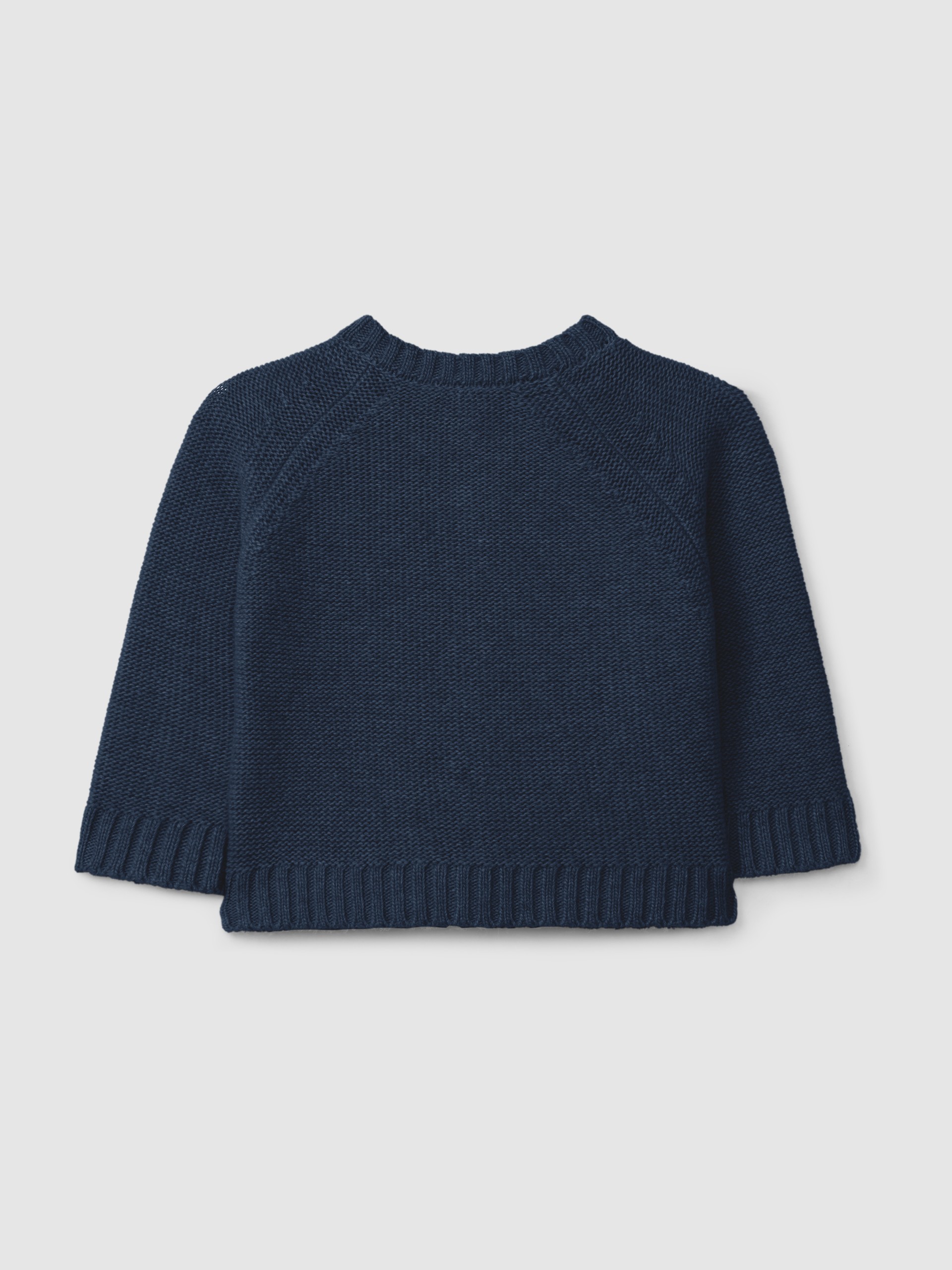 Knitted cardigan with a round neck