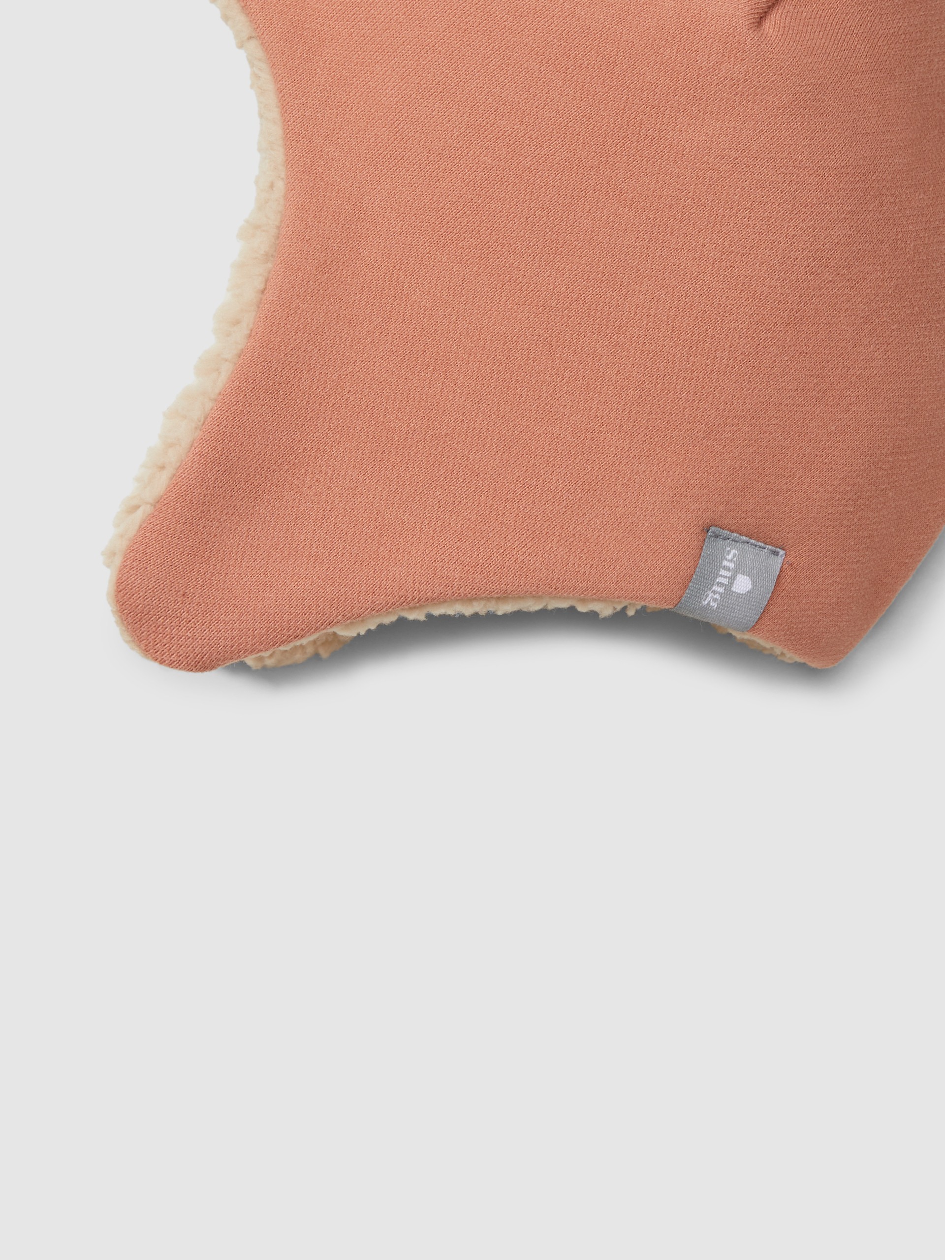 Beanie in plush with pom-pom and fur interior