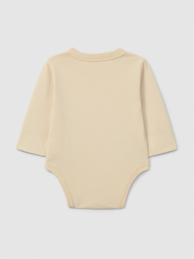 Organic cotton collarless bodysuit with pocket Organic cotton collarless bodysuit with pocket